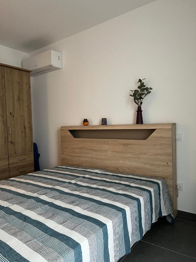 Villa Marie 2 Appartement Tout Confort Climatise 1 Chambre Proche Plage Le Grau-du-Roi Exteriör bild